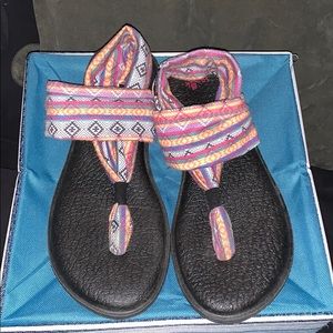 Sanuk sandals